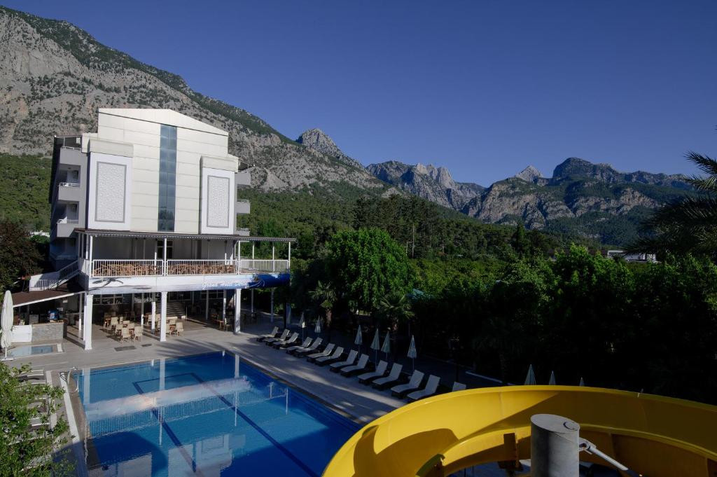 Grand Hotel Derin (Ex. Sunmerry) 4*