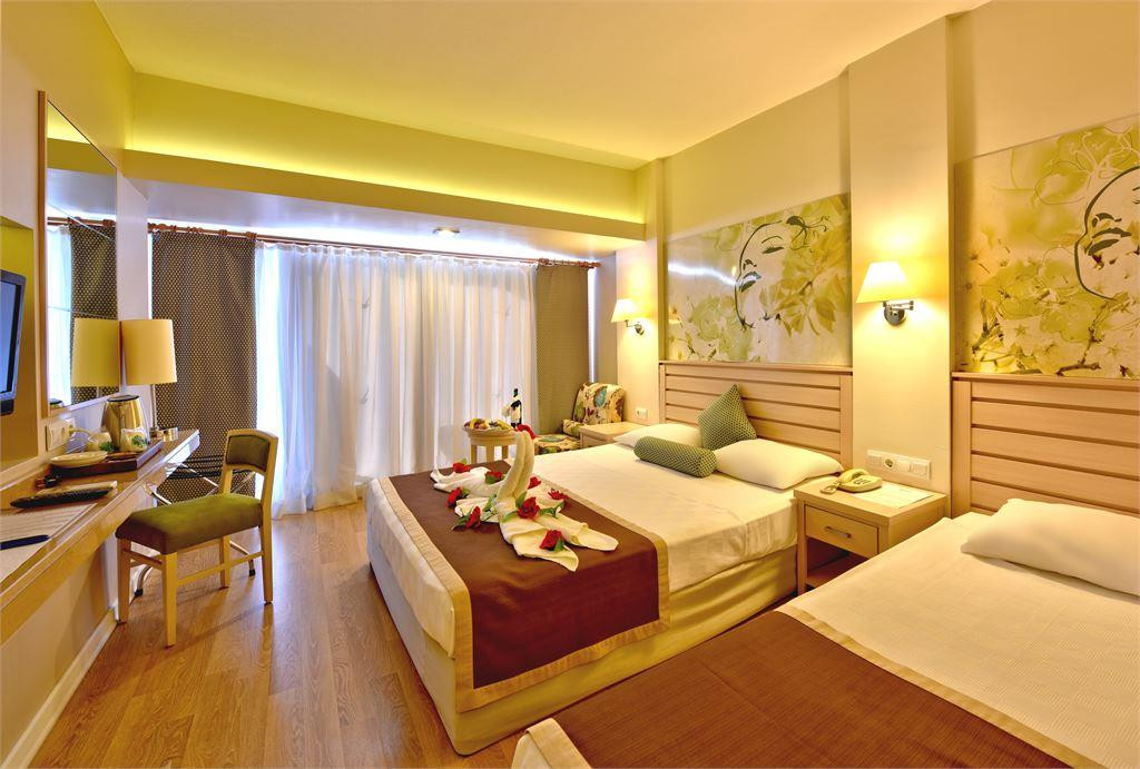 Thalia Beach Resort 4*