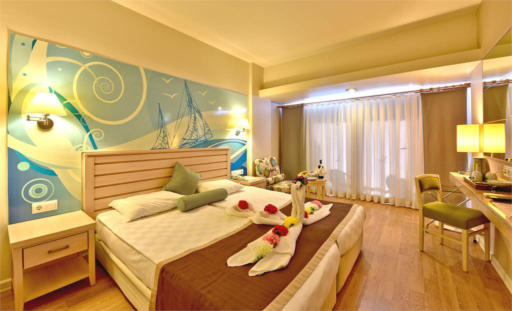 Thalia Beach Resort 4*