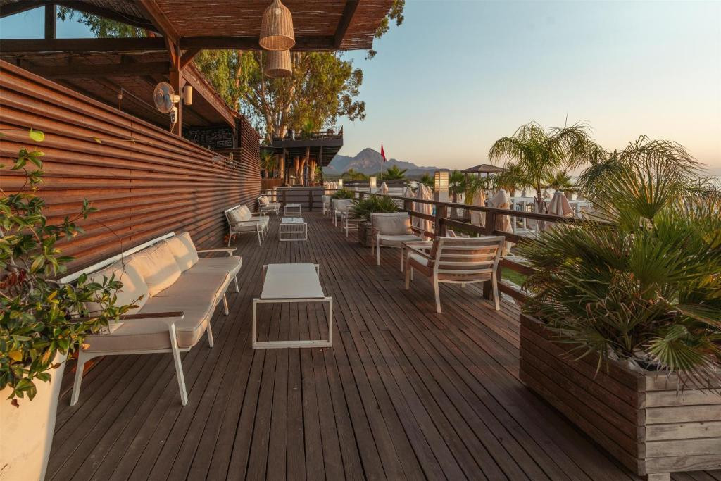 Doubletree By Hilton Antalya Kemer 5*