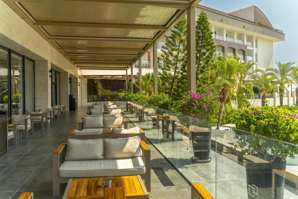 Doubletree By Hilton Antalya Kemer 5*