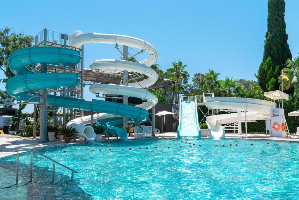 Doubletree By Hilton Antalya Kemer 5*