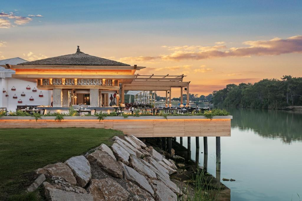 Titanic Deluxe Golf Belek 5*