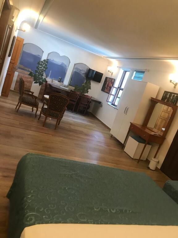 Urcu Hotel 3*