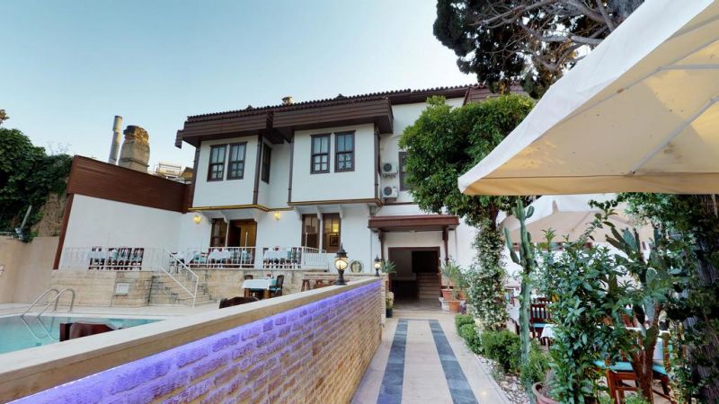 Urcu Hotel 3*