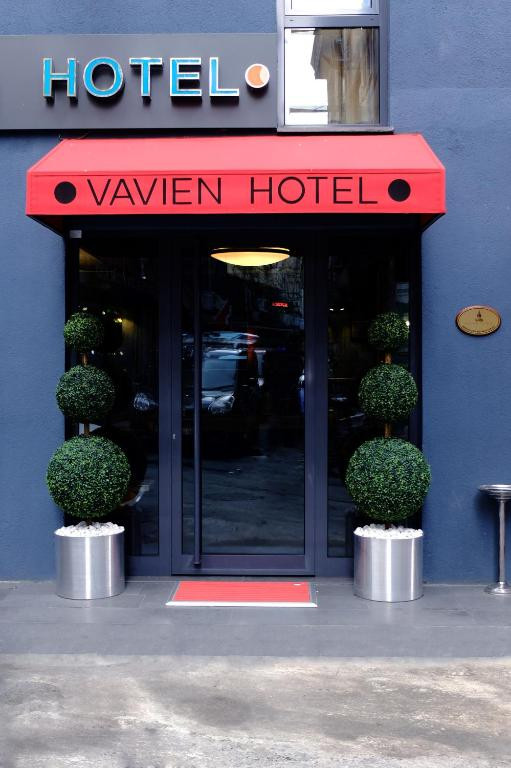 Vavien Adults Only 18+ 4*