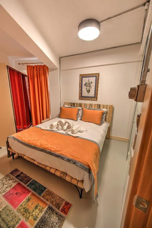 Vavien Adults Only 18+ 4*