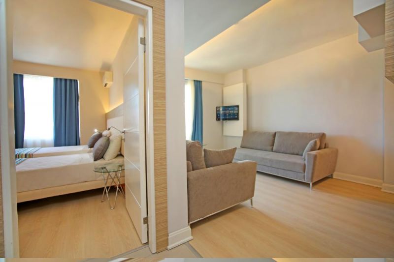 Vega Green Apart 3*