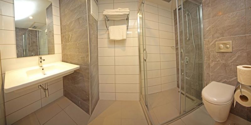 Vega Green Apart 3*