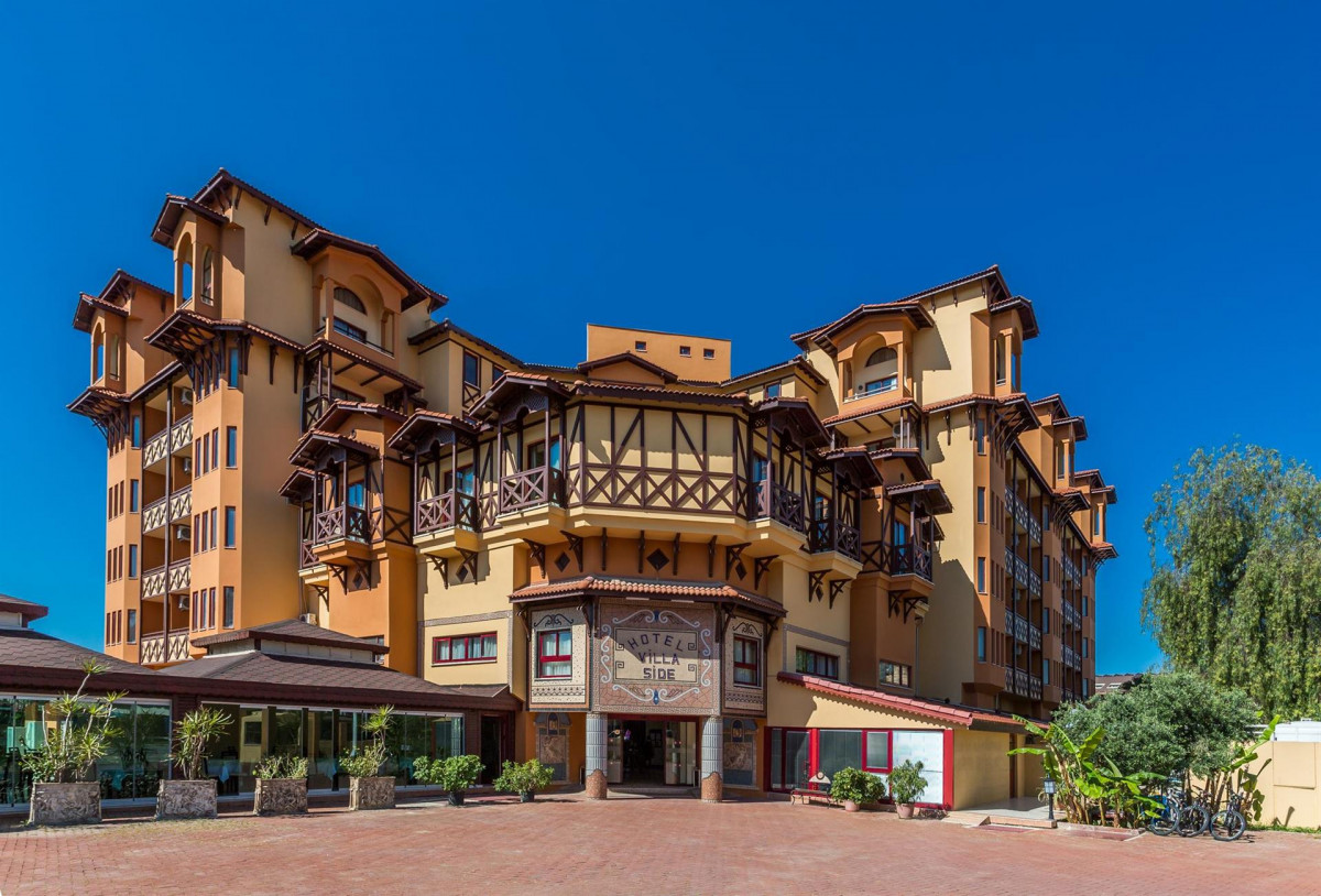 Villa Side 4*