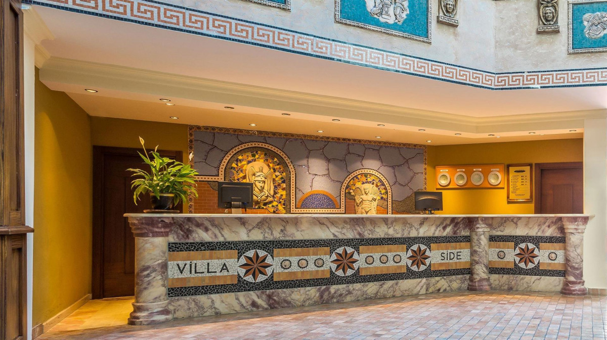 Villa Side 4*