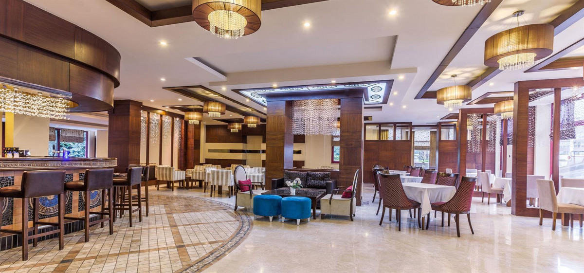 Villa Side 4*