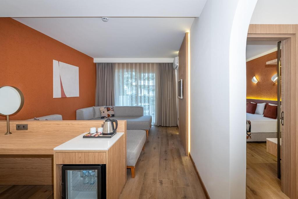 Villa Sunflower Aparts & Suites 4*