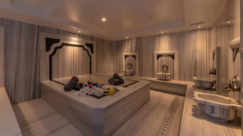 Vision Deluxe Hotel 4*