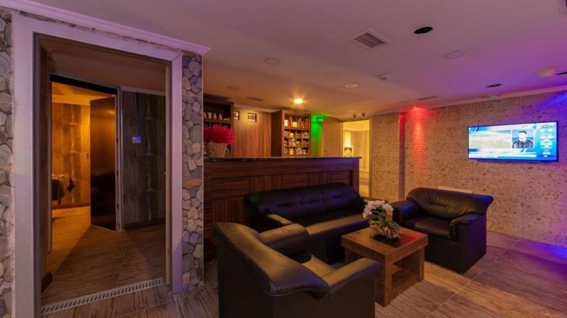 Vision Deluxe Hotel 4*