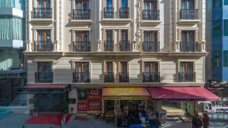 Vision Deluxe Hotel 4*