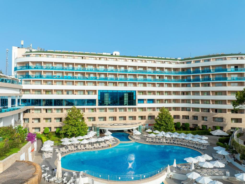 A Good Life Utopia Family Resort 5*