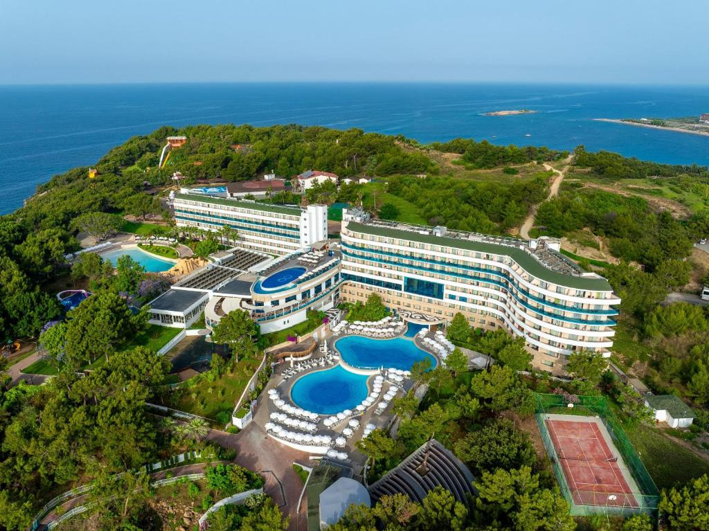 A Good Life Utopia Family Resort 5*