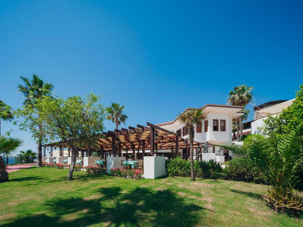 Selectum Colours Bodrum (Ex. Asteria Bodrum Resort) 5*