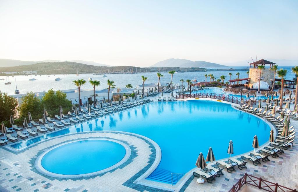 Selectum Colours Bodrum (Ex. Asteria Bodrum Resort) 5*