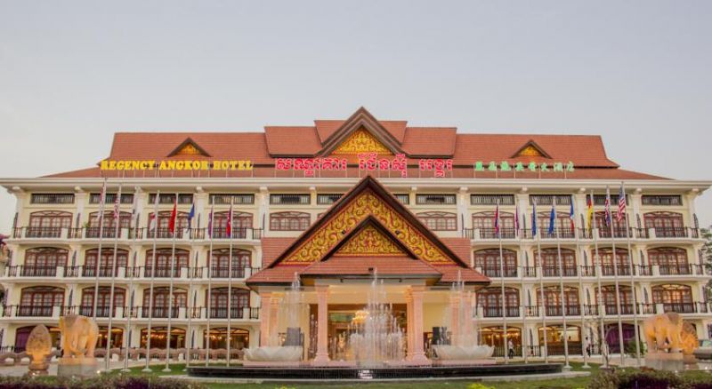 Regency Angkor 4*
