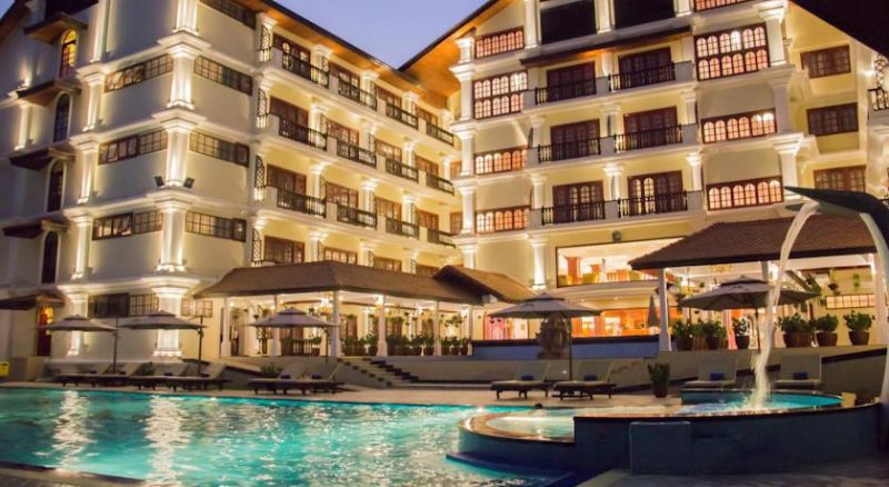 Regency Angkor 4*