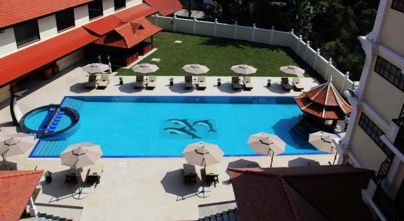 Regency Angkor 4*