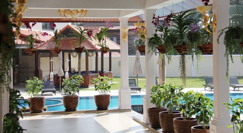 Regency Angkor 4*