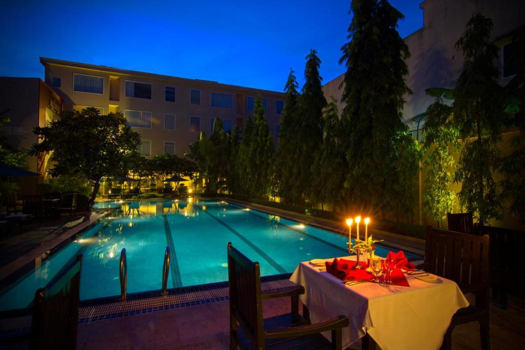 Starry Angkor 4*