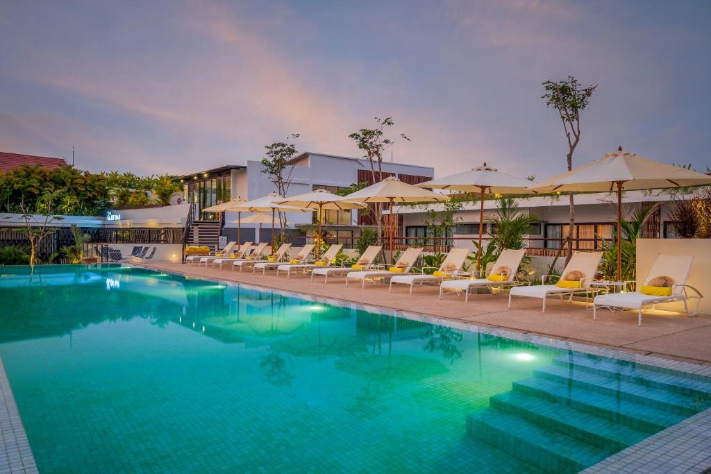 The Aviary Hotel 4*