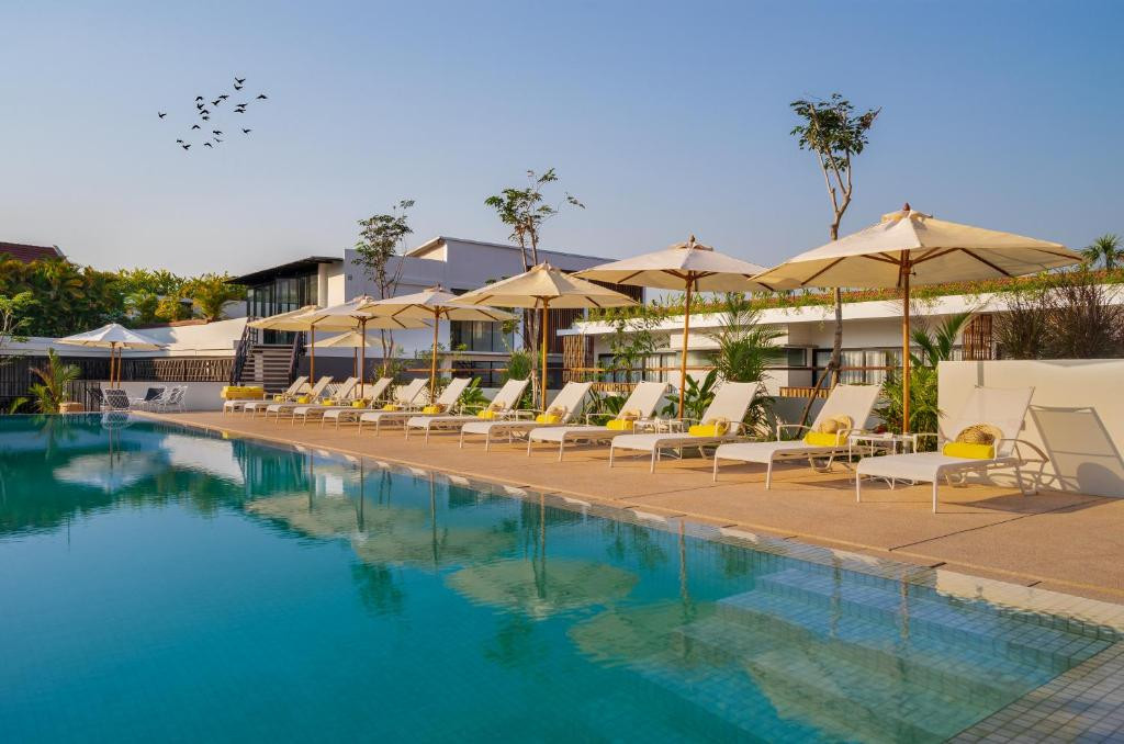 The Aviary Hotel 4*