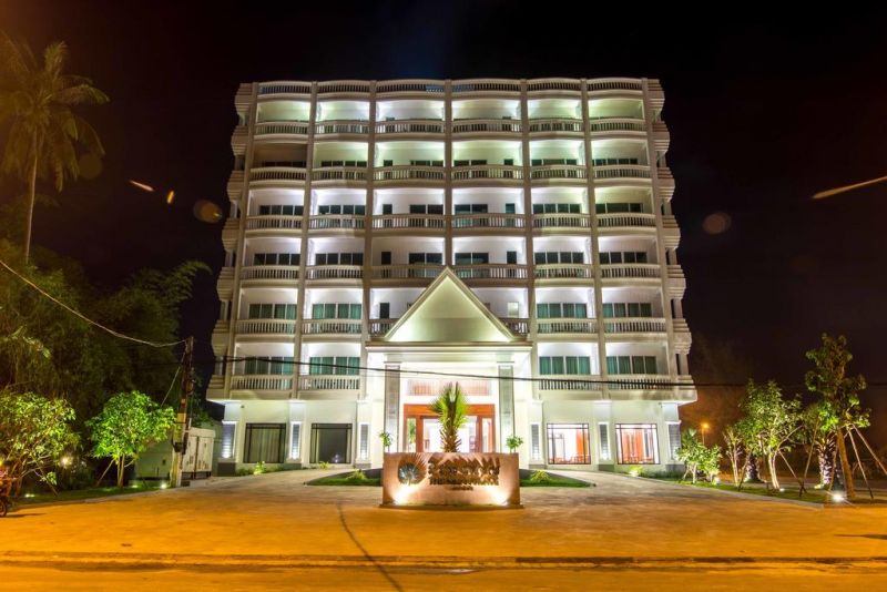 The Palm Palace Resort 4*