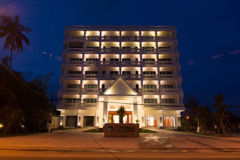 The Palm Palace Resort 4*