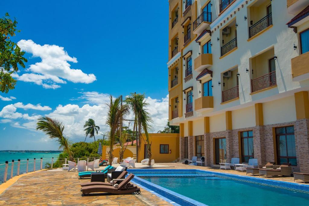 Golden Tulip Zanzibar Resort 4*