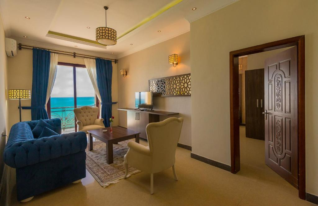 Golden Tulip Zanzibar Resort 4*