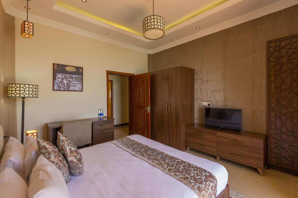 Golden Tulip Zanzibar Resort 4*