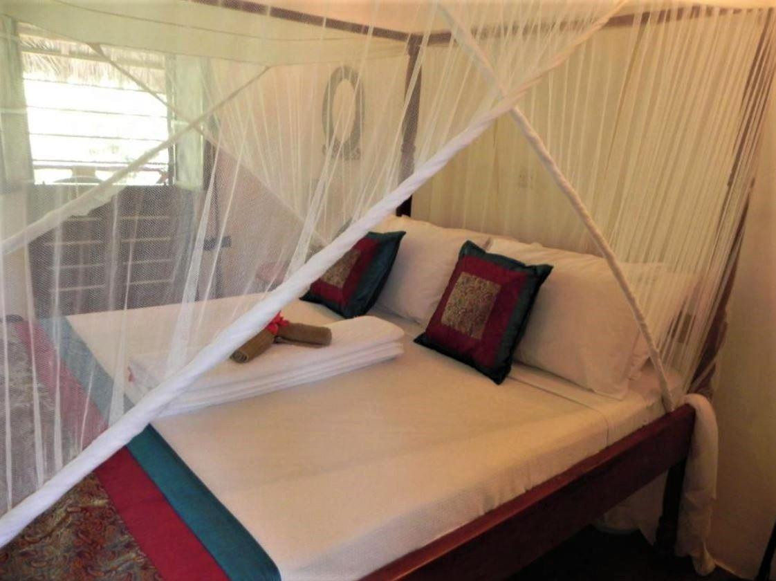 Langi Langi Beach Bungalows 3*
