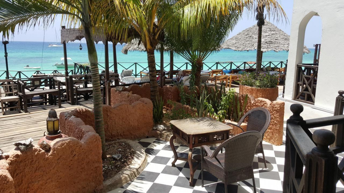 Langi Langi Beach Bungalows 3*