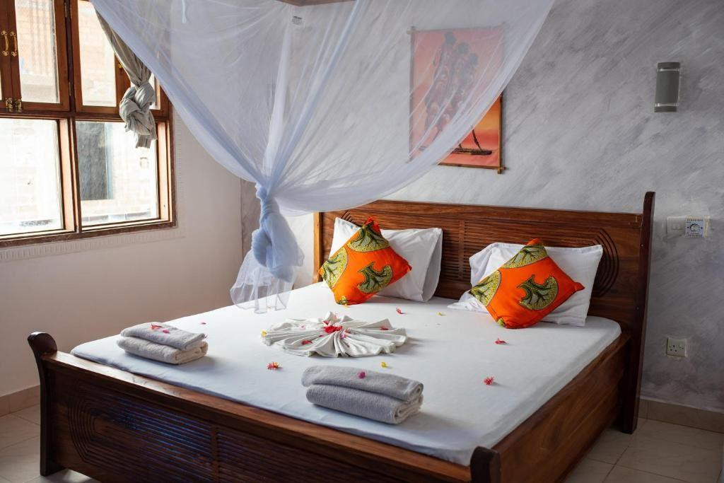 Mocco Beach Villa 3*