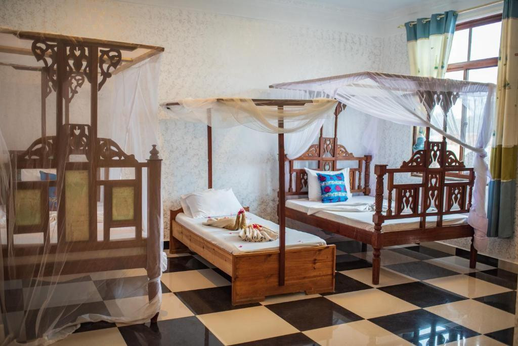 Mocco Beach Villa 3*