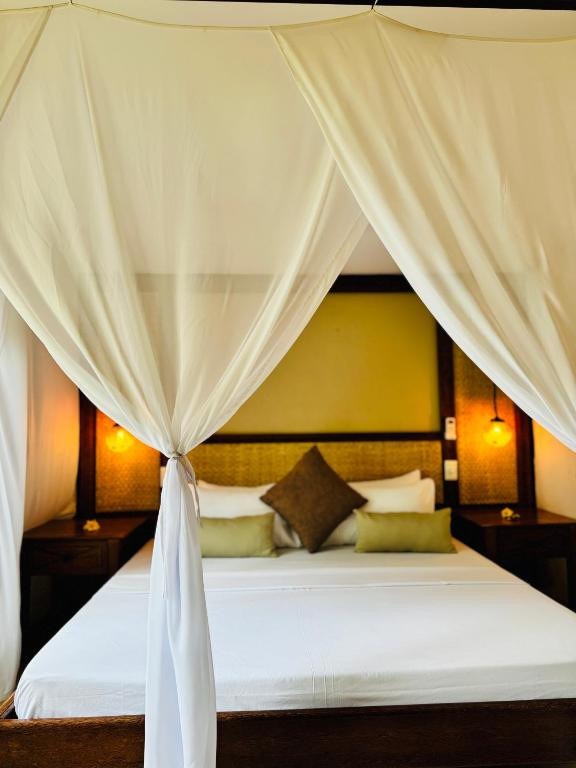Palumbo Mnemba View 4*