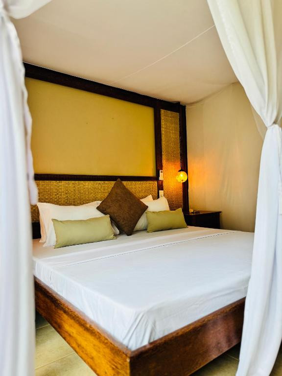 Palumbo Mnemba View 4*