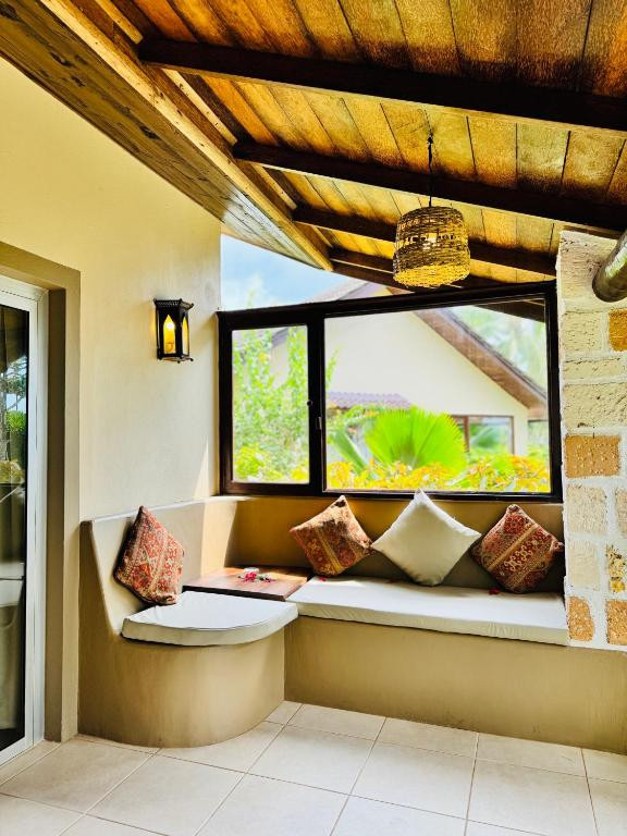 Palumbo Mnemba View 4*