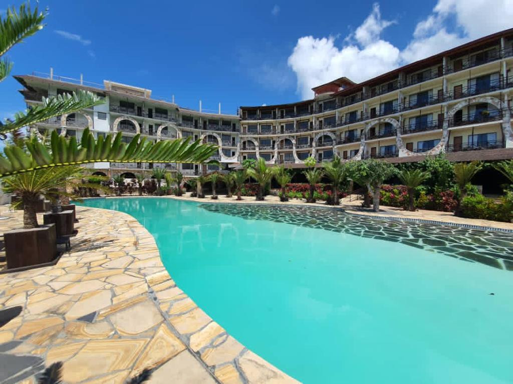 Palumbo Waves 4*