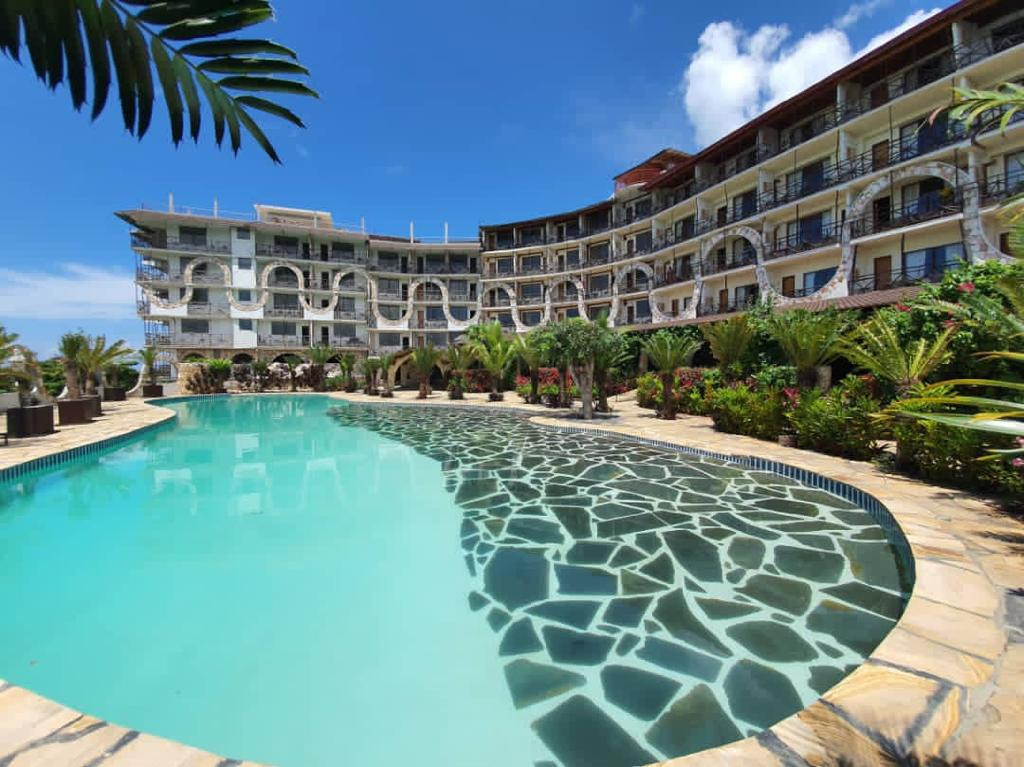 Palumbo Waves 4*