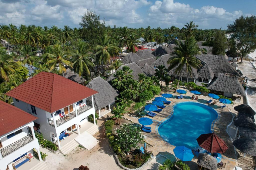 Visitors Inn Hotel 3*