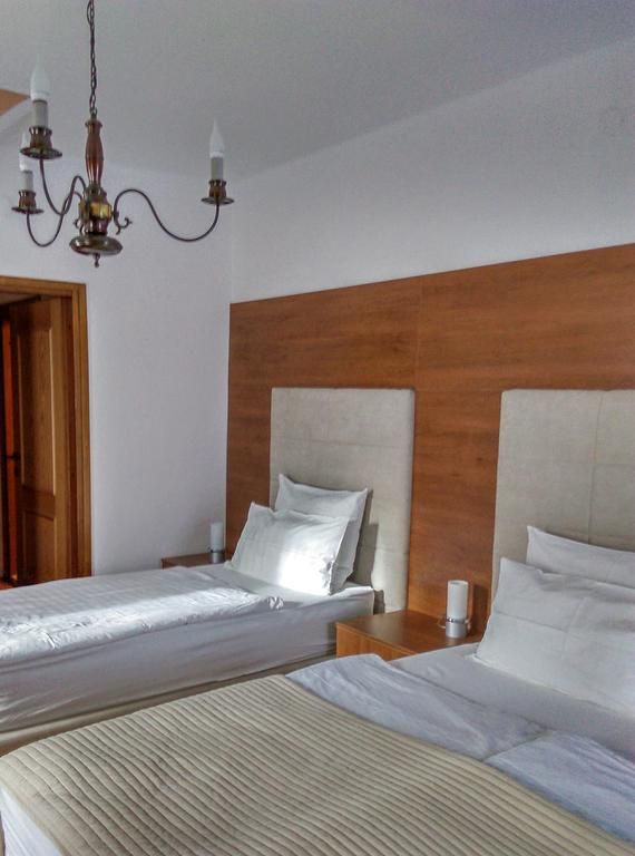 Zaka Panzion 3*