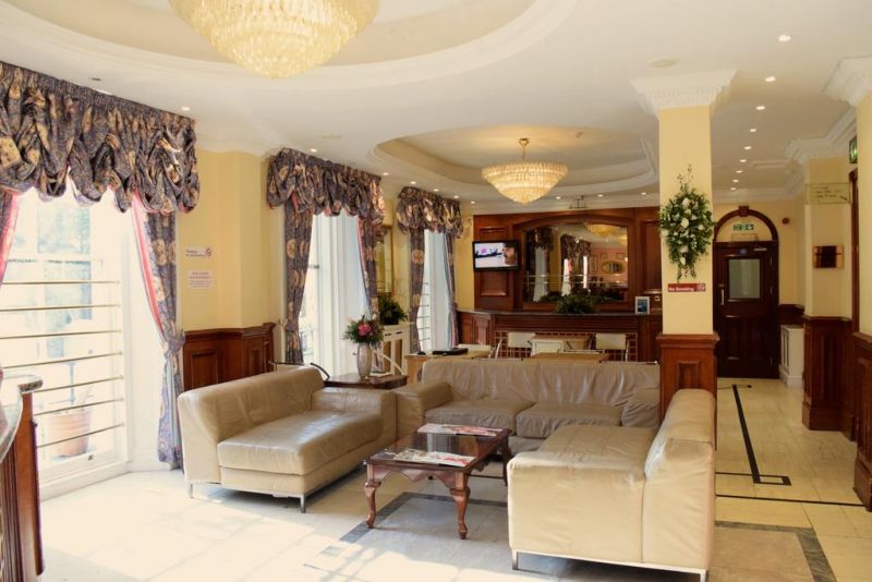 Pembridge Palace 3*