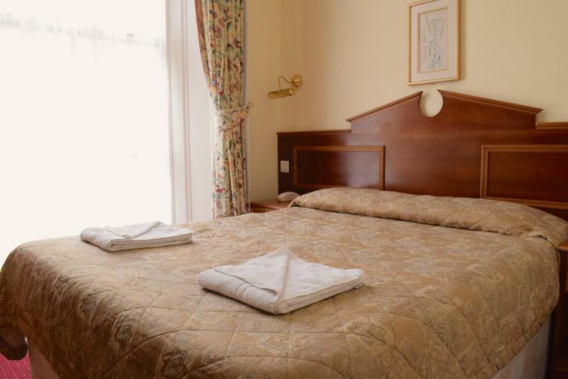 Pembridge Palace 3*
