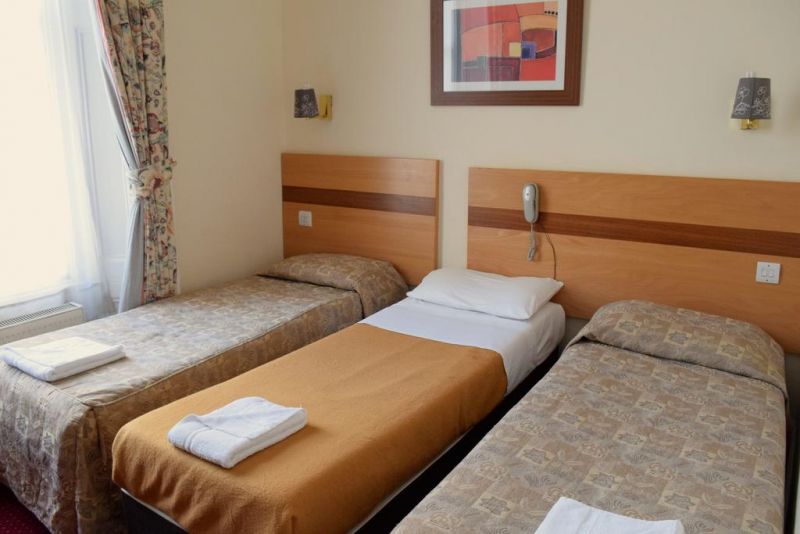 Pembridge Palace 3*